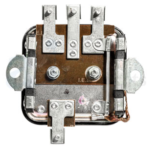 John Deere Voltage Regulator (12 Volt) TNCVR-21A615